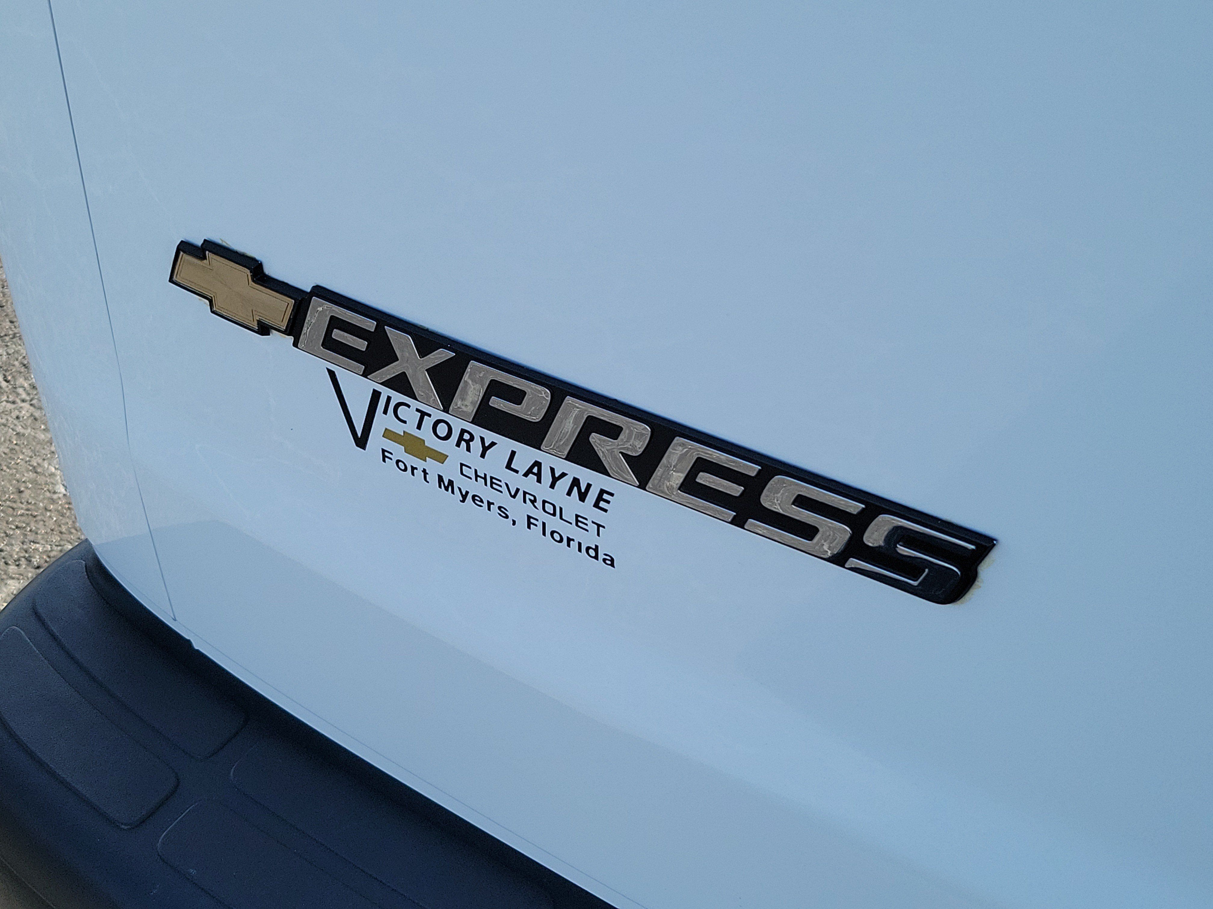 Used 2025 Chevrolet Express 2500 Extended w/ Driver Convenience Package RWD image 5
