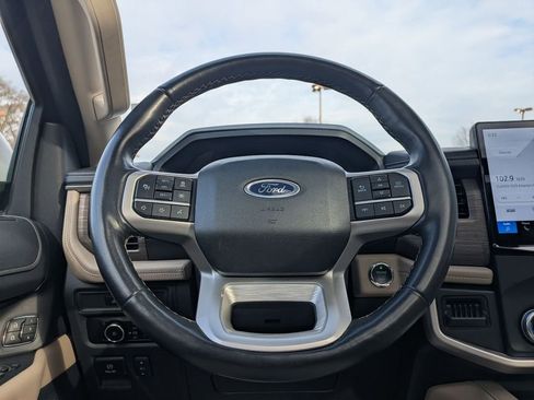 Used 2024 Ford Expedition Max Limited RWD image 21