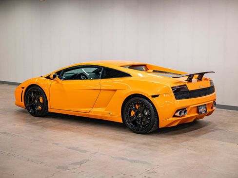 Used 2012 Lamborghini Gallardo LP 550-2 Bicolore RWD image 33