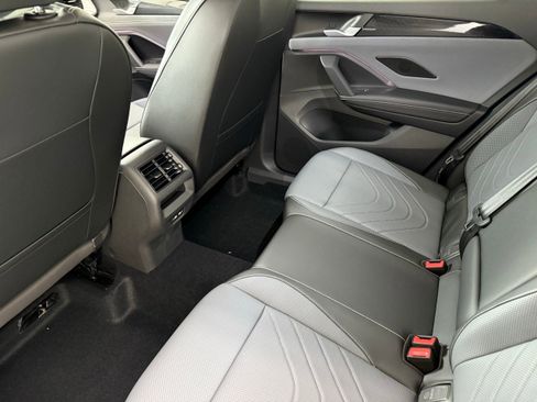 New 2025 Volkswagen Tiguan SE image 23