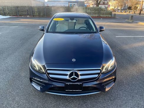 Used 2017 Mercedes-Benz E 300 4MATIC image 3