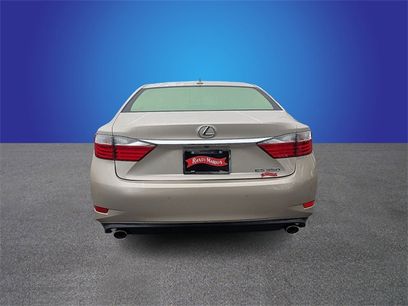 Used 2013 Lexus ES 350 w/ Luxury Pkg