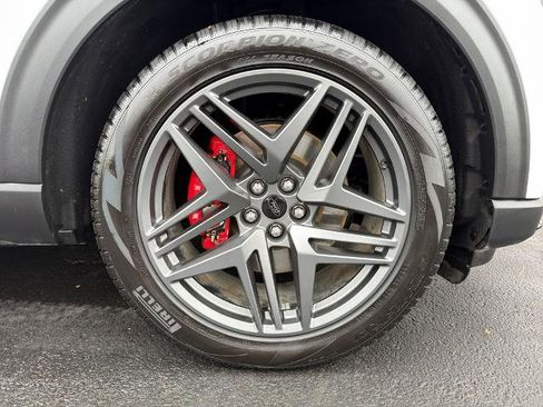 Certified 2025 Ford Explorer ST image 6