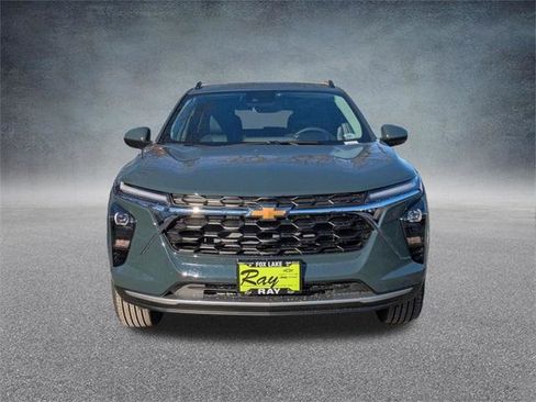 New 2026 Chevrolet Trax LT w/ Driver Confidence Package image 9