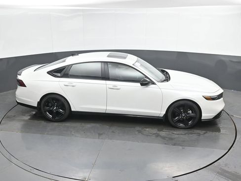Used 2024 Honda Accord Sport image 28