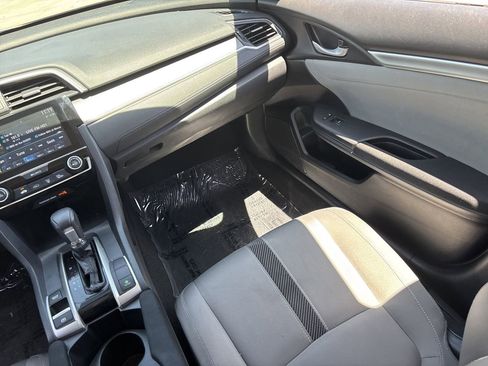 Used 2018 Honda Civic EX image 14
