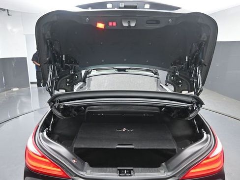 Used 2015 Mercedes-Benz SL 63 AMG image 21