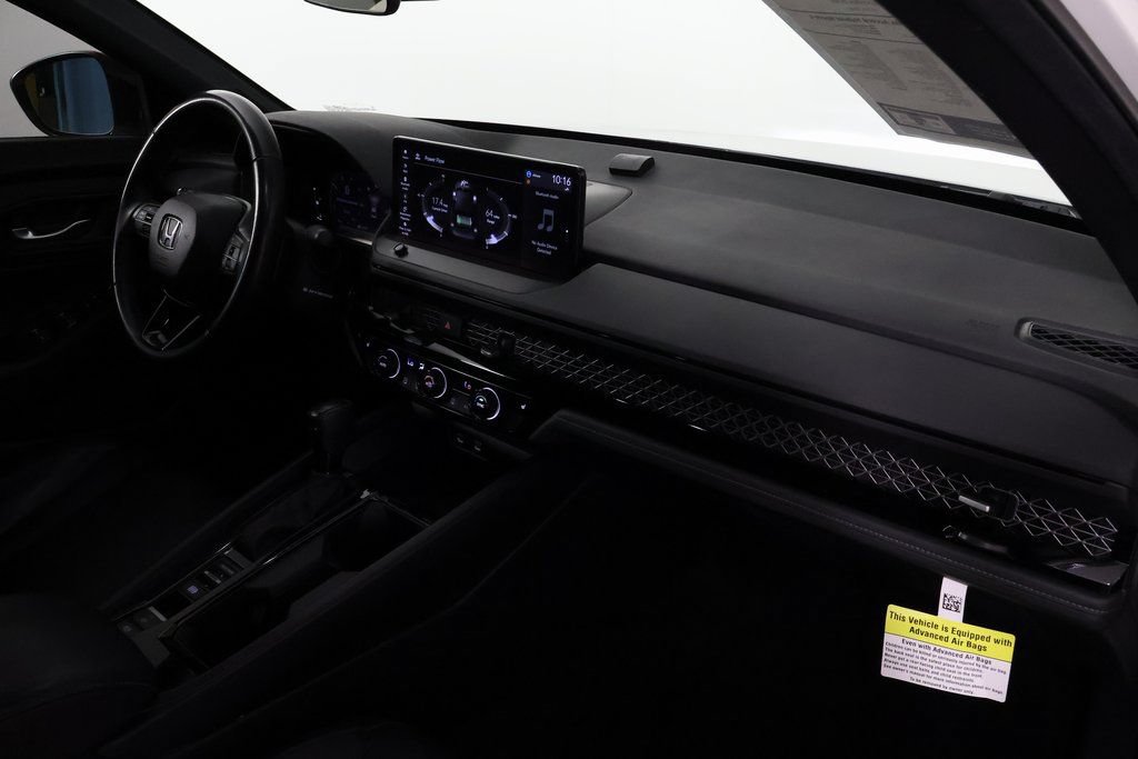Used 2024 Honda Accord Sport image 9
