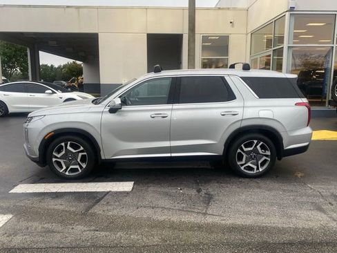 Used 2023 Hyundai Palisade SEL AWD/4WD image 6