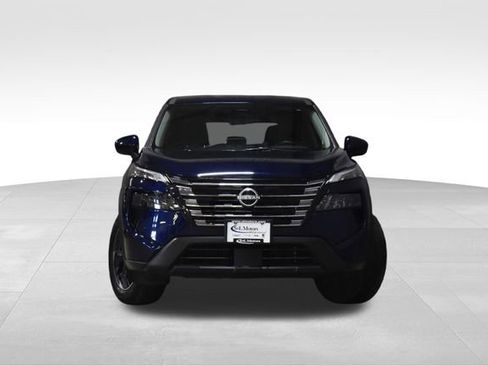 Used 2025 Nissan Rogue SV image 5