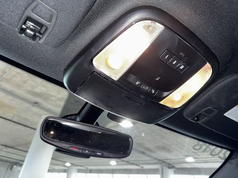 Used 2018 Jeep Grand Cherokee Altitude RWD image 30