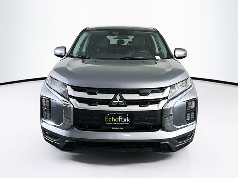 Used 2025 Mitsubishi Outlander Sport SE image 2