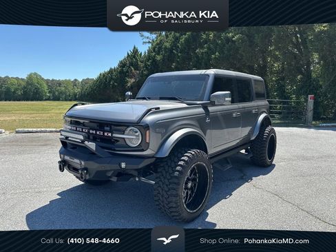 Used 2024 Ford Bronco Outer Banks AWD/4WD image 1