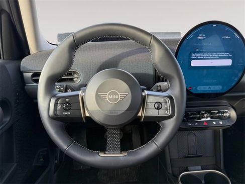 Certified 2025 MINI Cooper S image 9