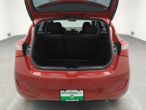 Used 2017 Hyundai Elantra GT image 29