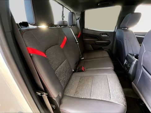 Used 2024 Chevrolet Colorado Z71 w/ Z71 Convenience Package 2 image 21