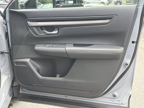 Used 2024 Honda CR-V Sport image 16