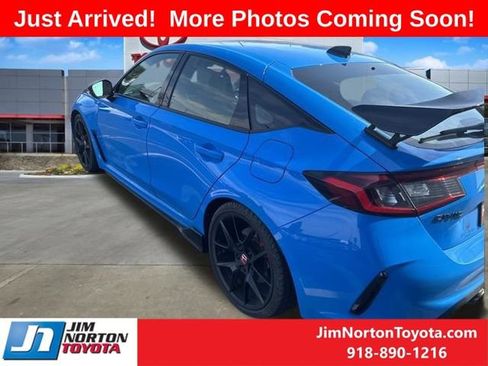 Used 2023 Honda Civic Type R image 5