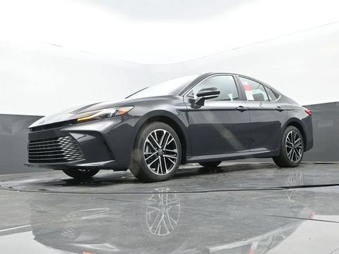 New 2026 Toyota Camry XLE FWD image 26