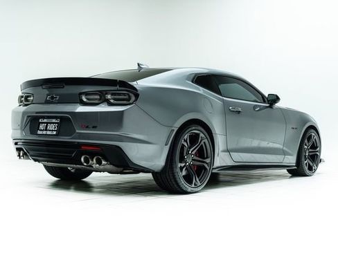 Used 2019 Chevrolet Camaro SS RWD image 12