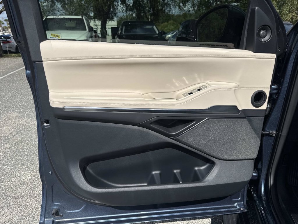 New 2027 Lincoln Navigator Reserve AWD/4WD image 20