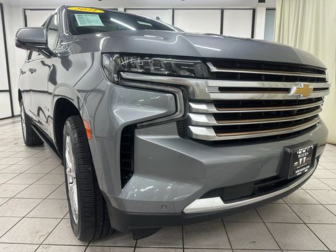 Used 2021 Chevrolet Tahoe High Country w/ Premium Package image 2