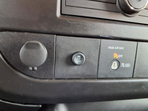 Used 2023 GMC Savana 2500 w/ Driver Convenience Package RWD image 6