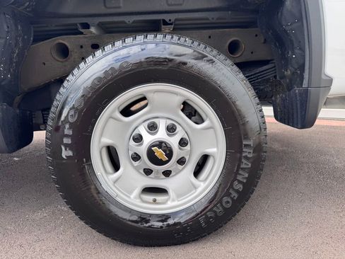 Used 2025 Chevrolet Silverado 2500 W/T w/ WT Convenience Package AWD/4WD image 19
