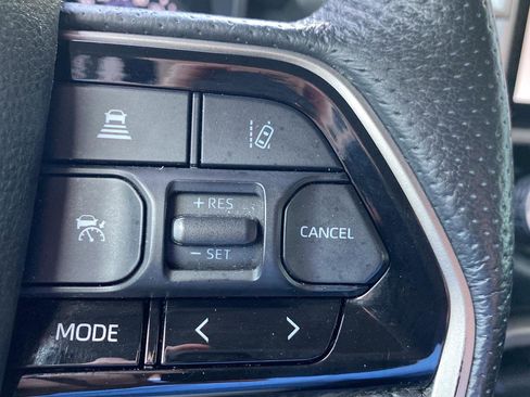 Used 2022 Toyota Tundra SR5 w/ SR5 Premium Package image 41