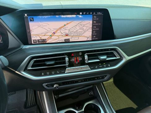 Used 2020 BMW X7 xDrive40i w/ Executive Package AWD/4WD image 18