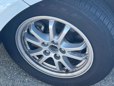 Used 2021 Toyota Corolla LE FWD image 10