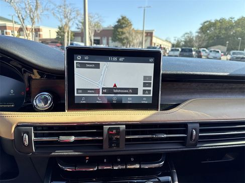 Used 2022 Lincoln Corsair Reserve w/ Equipment Group 201A image 22