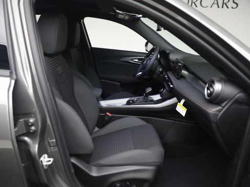 New 2026 Alfa Romeo Tonale Sprint AWD/4WD image 15