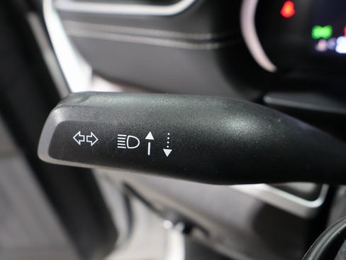 Used 2023 Jeep Grand Cherokee Limited image 37