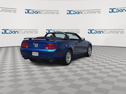Used 2006 Ford Mustang Convertible image 8
