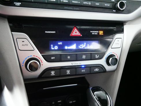Used 2017 Hyundai Elantra SE w/ SE A/T Tech Package 03 FWD image 23