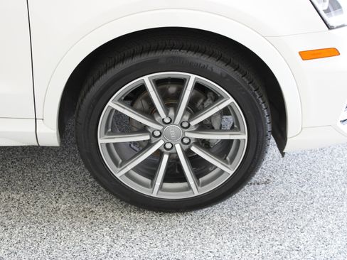 Used 2018 Audi Q3 2.0T Premium FWD image 5