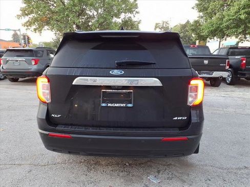 Certified 2022 Ford Explorer XLT image 4