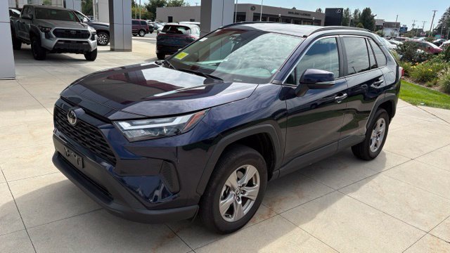Used 2025 Toyota RAV4 XLE AWD/4WD image 3