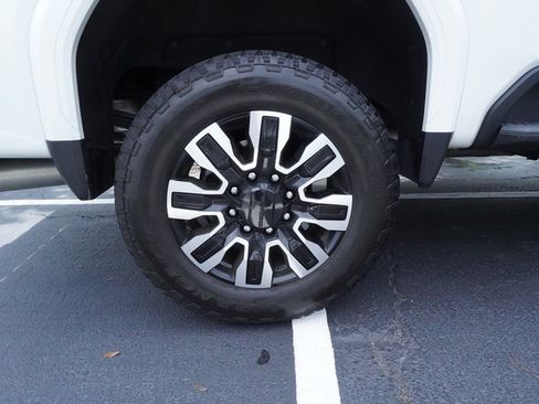 Used 2025 GMC Sierra 2500 Denali Ultimate AWD/4WD image 37