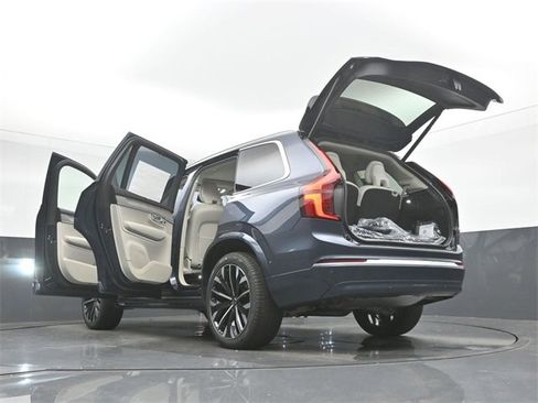 New 2026 Volvo XC90 T8 Ultra image 56