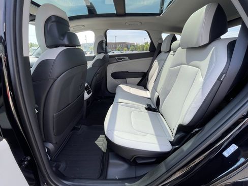 New 2026 Kia Sportage EX w/ EX Panorama Roof Package image 24