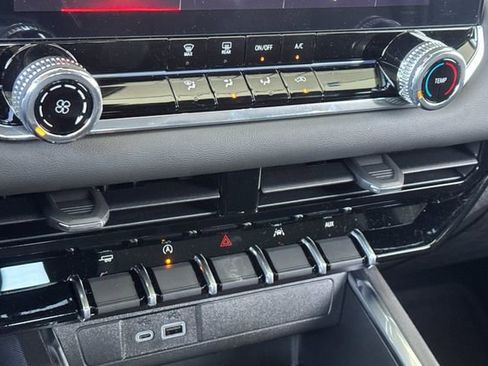 New 2026 GMC Canyon Elevation image 19