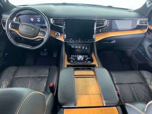 Used 2022 Jeep Grand Wagoneer Series III w/ Rear Seat Video Group 1 AWD/4WD image 2