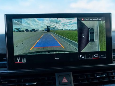 Used 2023 Audi S4 Prestige image 32