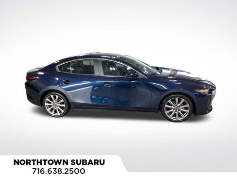 Used 2019 MAZDA MAZDA3 Sedan w/ Preferred Package image 11