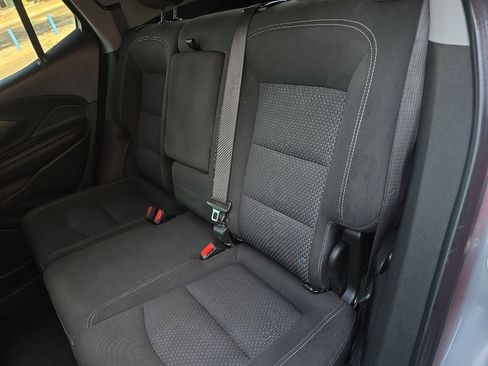 Used 2023 GMC Terrain SLE w/ Driver Convenience Package image 29