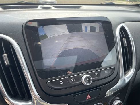 Used 2018 Chevrolet Equinox LT w/ Sun & Infotainment Package FWD image 21