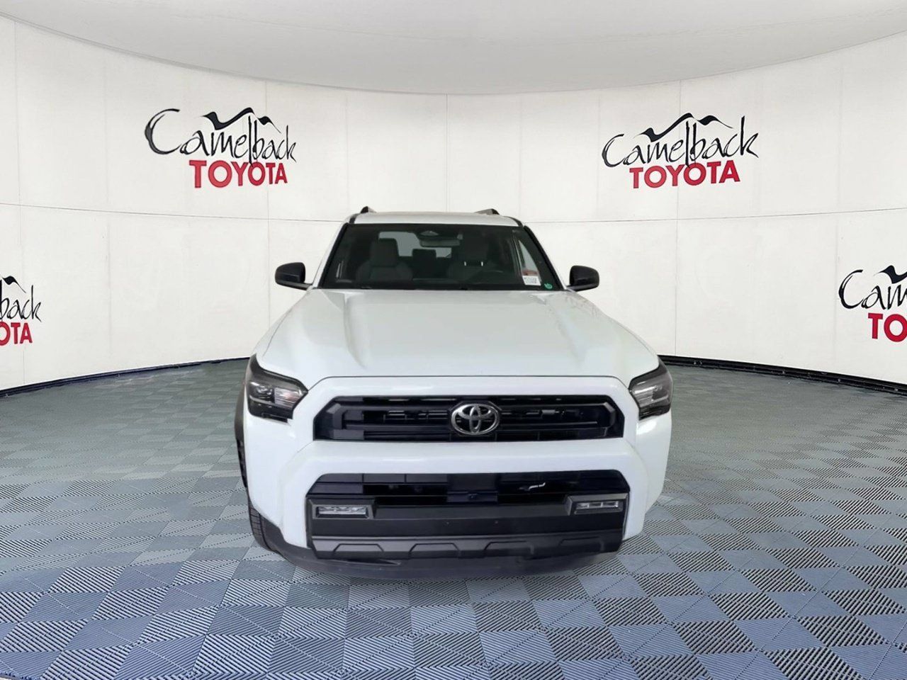 Used 2025 Toyota 4Runner SR5 AWD/4WD image 6