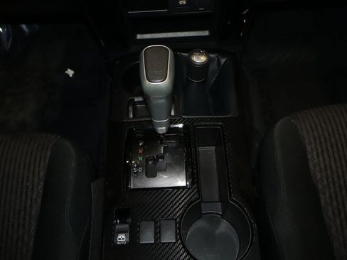 Used 2024 Toyota 4Runner TRD Off-Road image 31